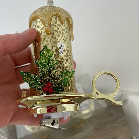 NWT 2 Packs of 2 Candle Decor Battery Clips Gold Sparkle Holly Holiday Christmas - Picture 2 of 11